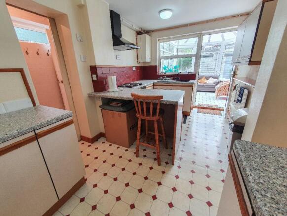 Kitchen & Breakfast Room