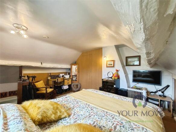3 bed Semi-Detached for sale Image 8