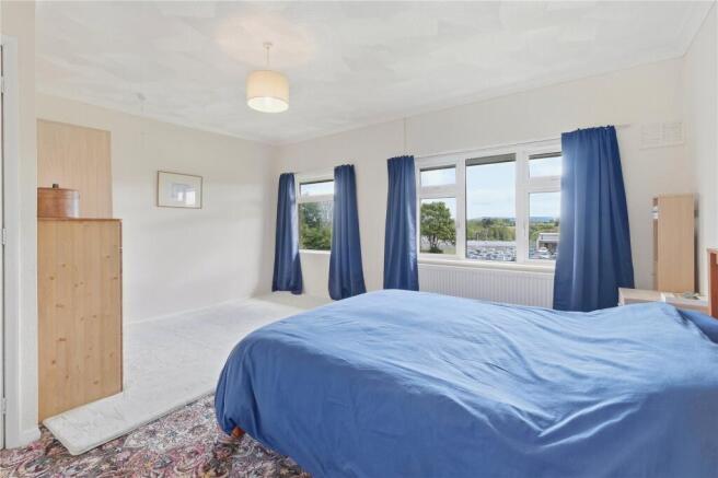 2 bed Apartment for sale Image 10