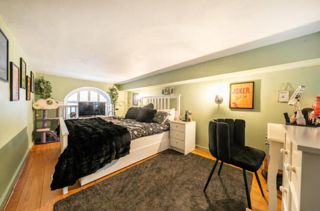 1332986-11-689cc6...