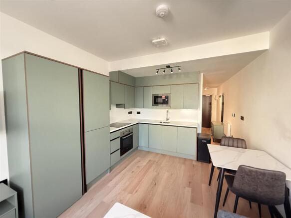 apt 8 (4).JPG