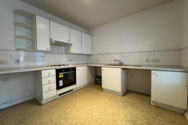 Marks Court, Southchurch Avenue, Southend on Sea photo 4