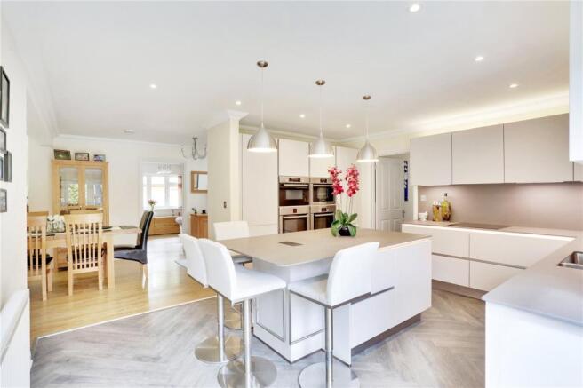 Kitchen/Breakfast Rm