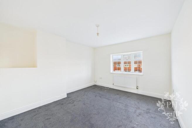 3 bed Terraced for sale Image 8