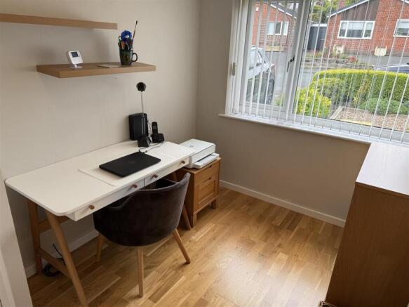 3 bed Semi-Detached to rent Image 7