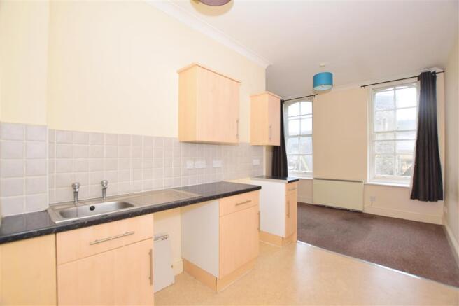 Lounge/Kitchen