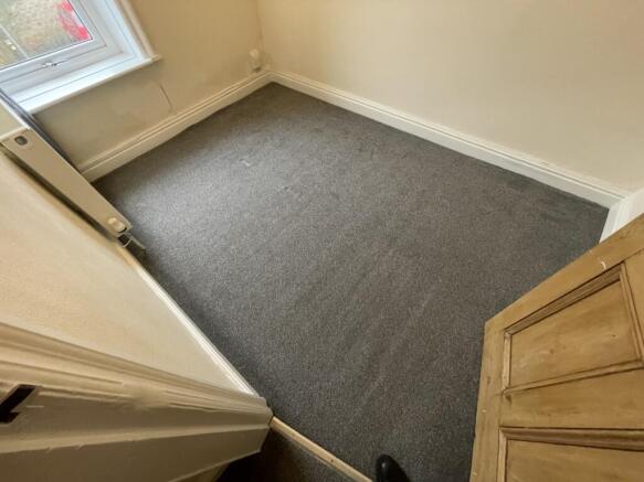 2 bed House to rent Image 7