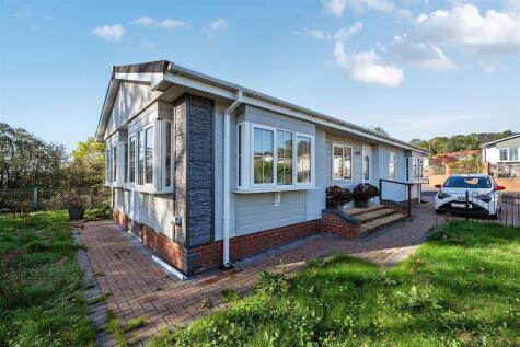 Doddington Heights Caravan Park, Doddington