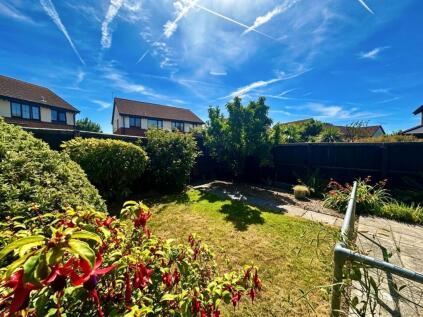 Hamilton Grove, Starcross, EX6