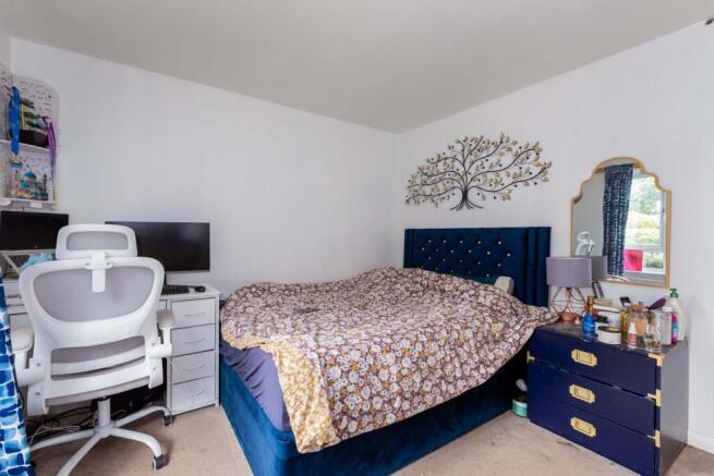 Langton Close, Maidenhead, SL6 photo 4