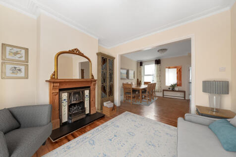Eastcombe Avenue, London, SE7