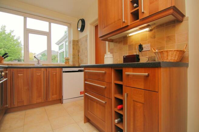 3 bed Semi-Detached for sale Image 7