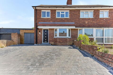 Queens Drive, Putnoe, MK41