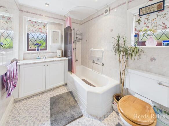 3 bed Detached for sale Image 8