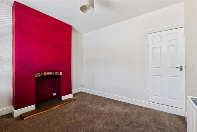 2 bed Terraced for sale Image 7