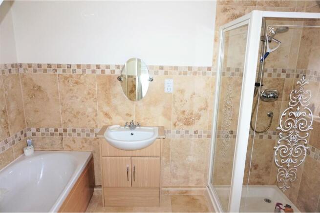 Master En-suite