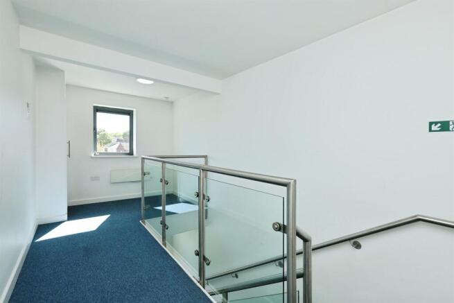 2 bed Flat for sale Image 11