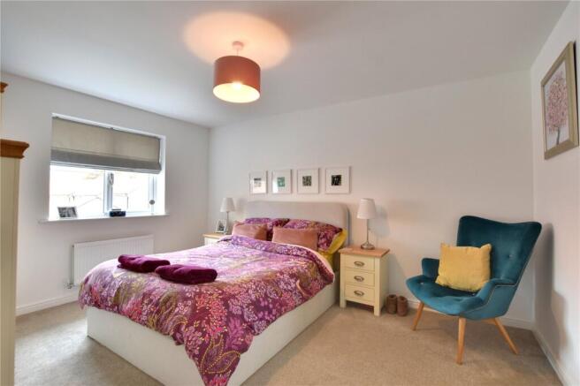 4 bed Detached for sale Image 7