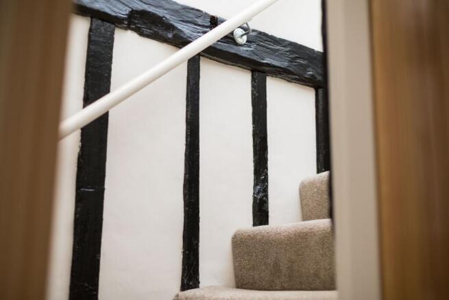 2 bed Apartment to rent Image 9