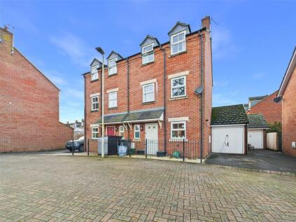 Mount Pleasant Kingsway, Quedgeley, Gloucester, Gloucestershire, GL2