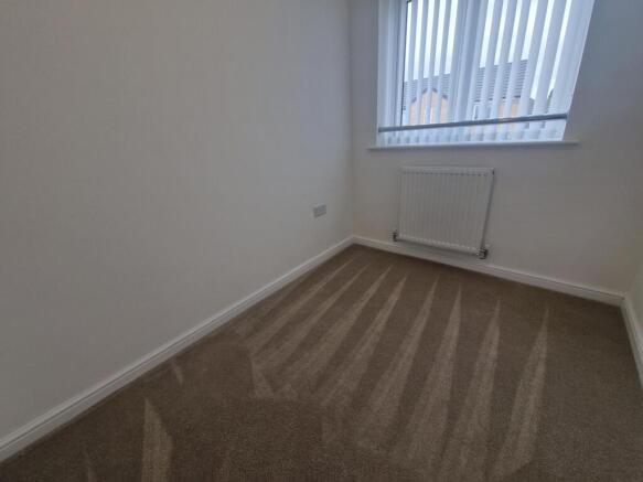 3 bed House to rent Image 12