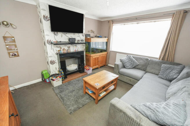 Church Avenue, Stourbridge, DY8 photo 3