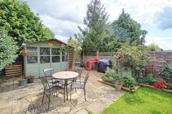 SUMMER HOUSE