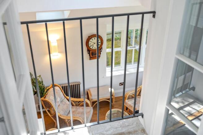 4 bed Semi-Detached for sale Image 12