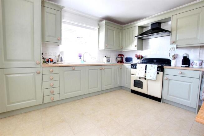 Riplingham Road, Skidby, Cottingham photo 4