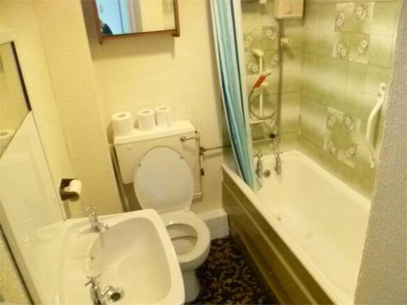Photo 10