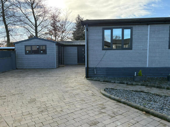 2 bed Lodge for sale Image 11