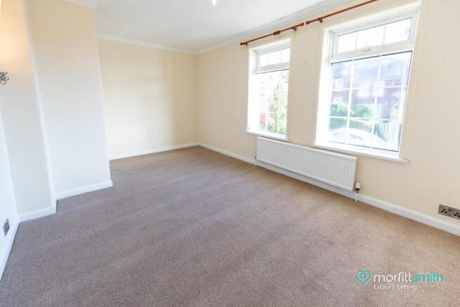 2 bed Terraced to rent Image 5