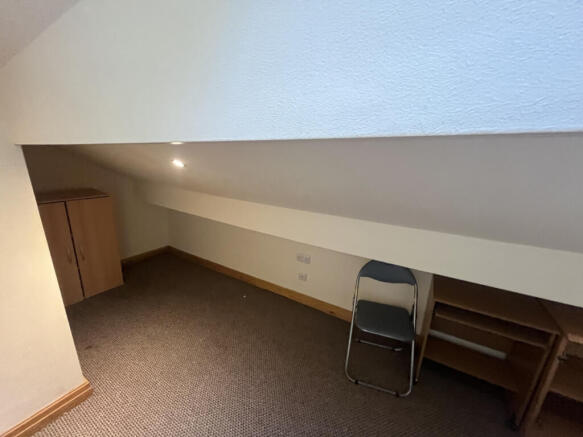 Room 6, 252 Aqueduct Street