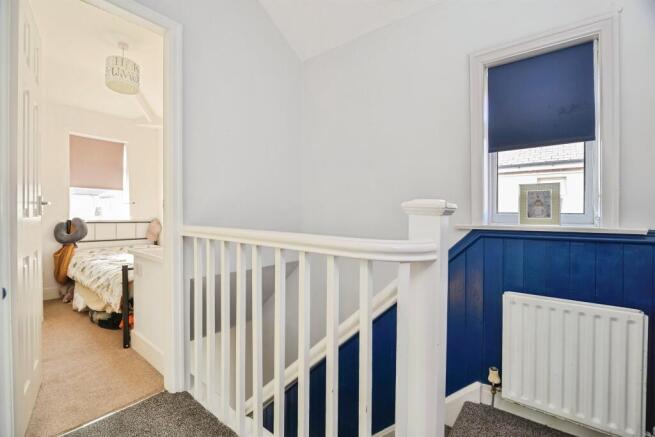 3 bed Semi-Detached for sale Image 9