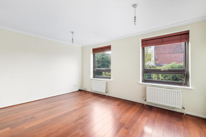 Kingfisher Way, Bishop's Stortford, Hertfordshire, CM23 photo 4