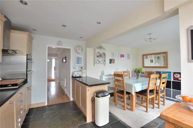 Kitchen/Dining