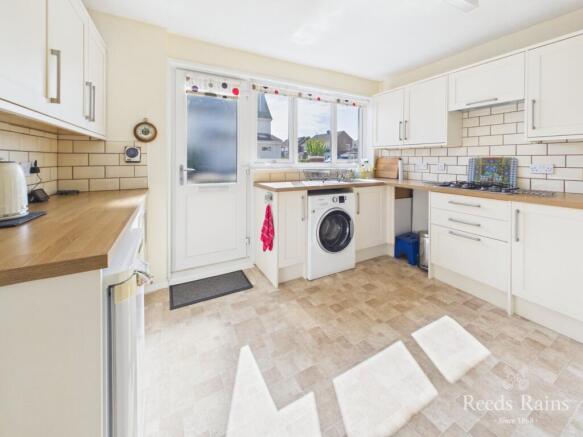2 bed Bungalow for sale Image 6