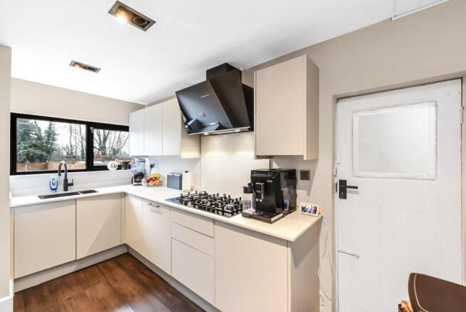 KITCHEN NEW.jpg