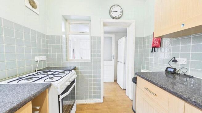 Burgess Road, Southampton, Hampshire, SO16 photo 4