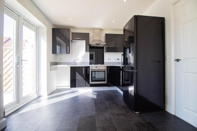 2 bed End of Terrace to rent Image 4