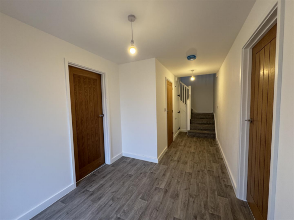 entrance hallway.png