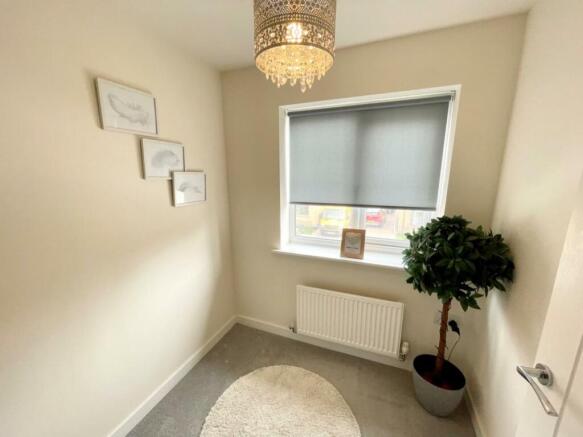 SECOND FLOOR LANDING: