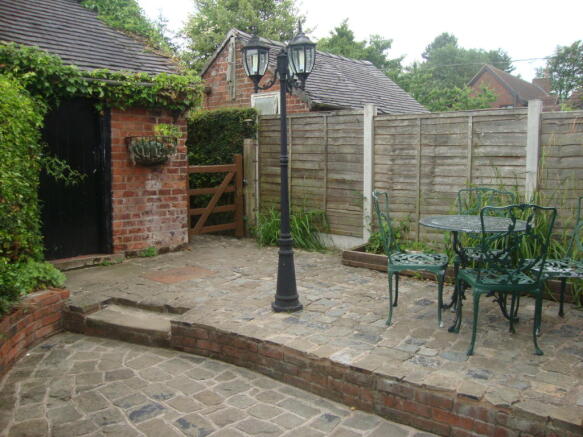 Photo 8