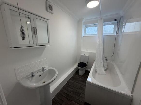 1 bed Flat to rent Image 7