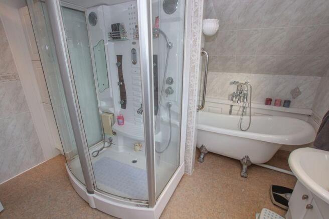 Bathroom / WC