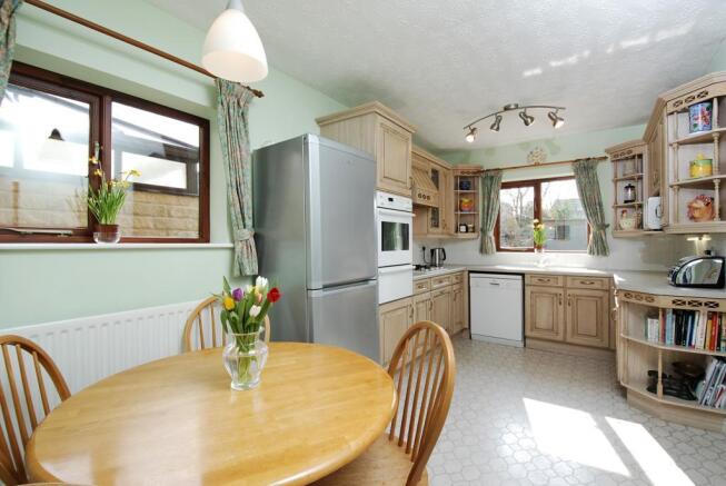 KITCHEN/DINER