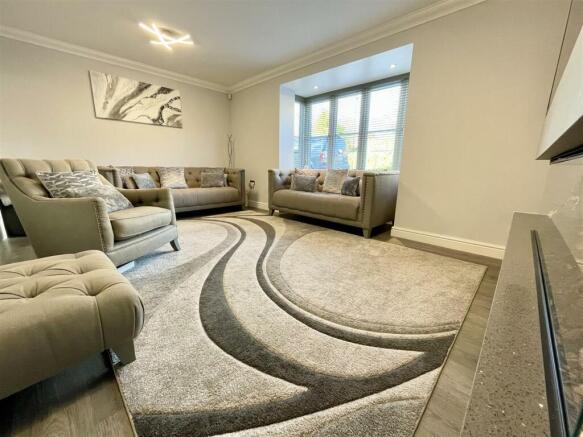 lounge3.jpg