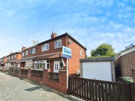 2, Lime Tree Avenue, Pontefract WF8 4AS