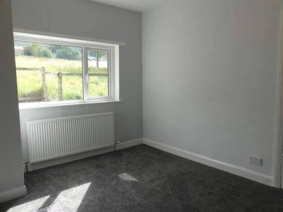 2 bed Detached Bungalow to rent Image 8