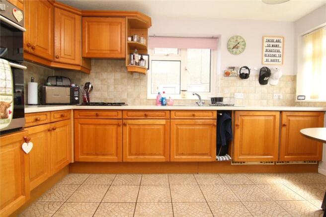 3 bed Semi-Detached for sale Image 5
